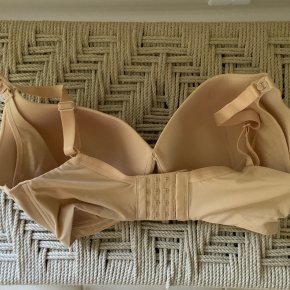NEW Motherhood Intimates 36DD Nursing Bra Nude Wireless Style 91929 - Picture 3 of 4